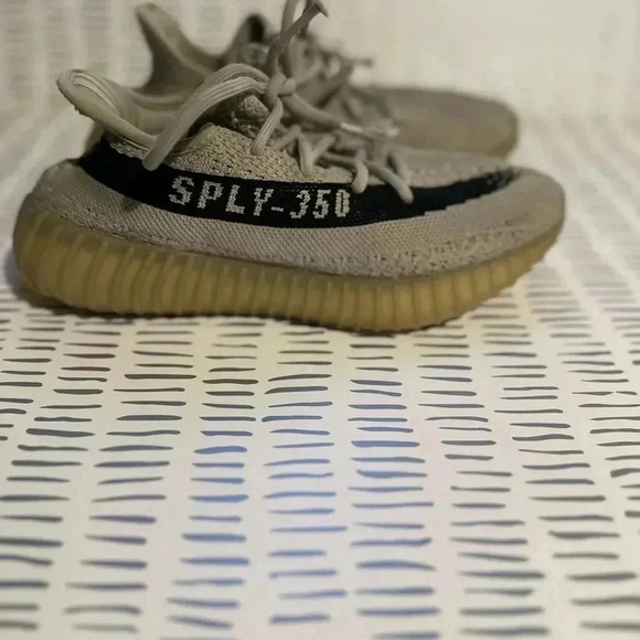 Adidas Yeezy 350 V2 Slate - Picture 4 of 13